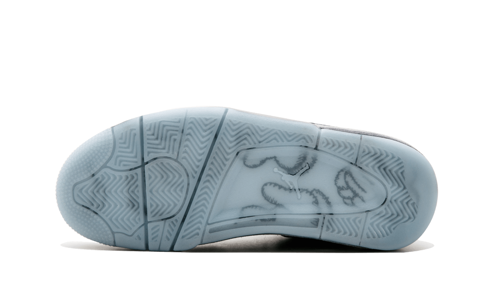 Air Jordan 4 Retro Kaws